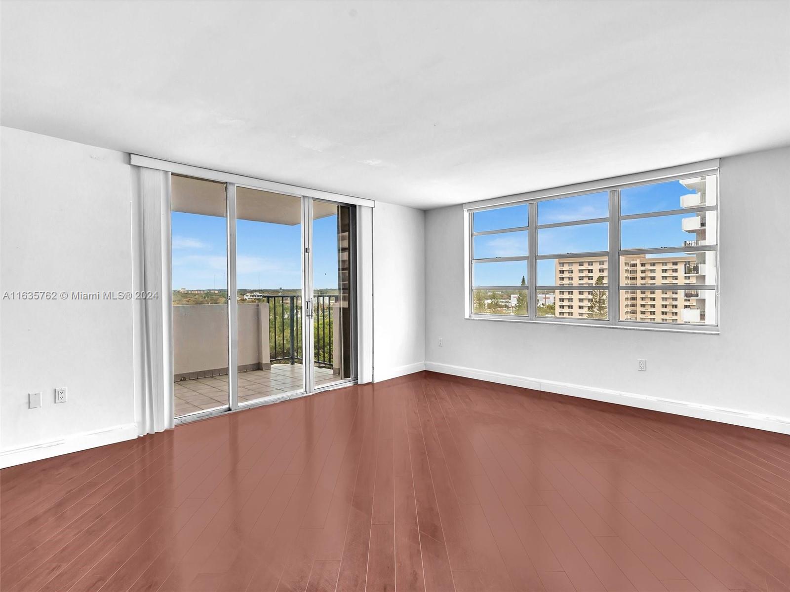COMMODORE PLAZA CONDO - Residential