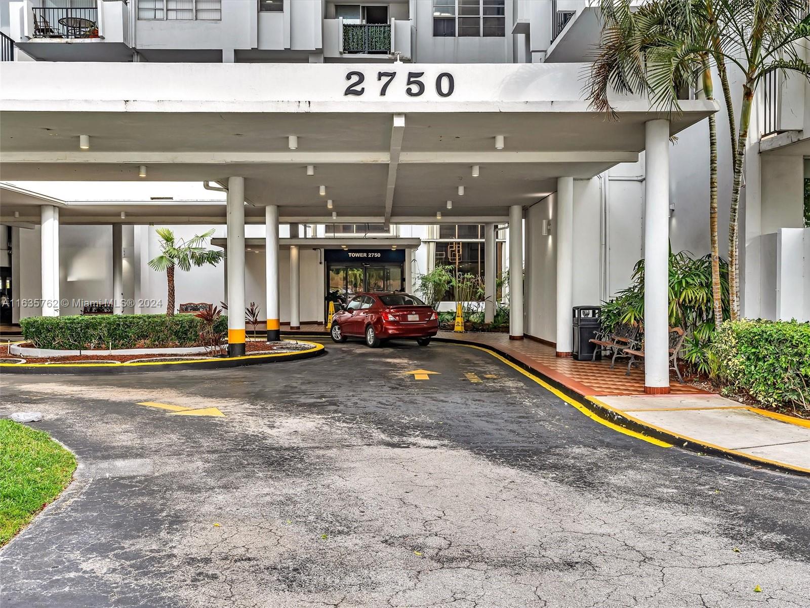 COMMODORE PLAZA CONDO - Residential
