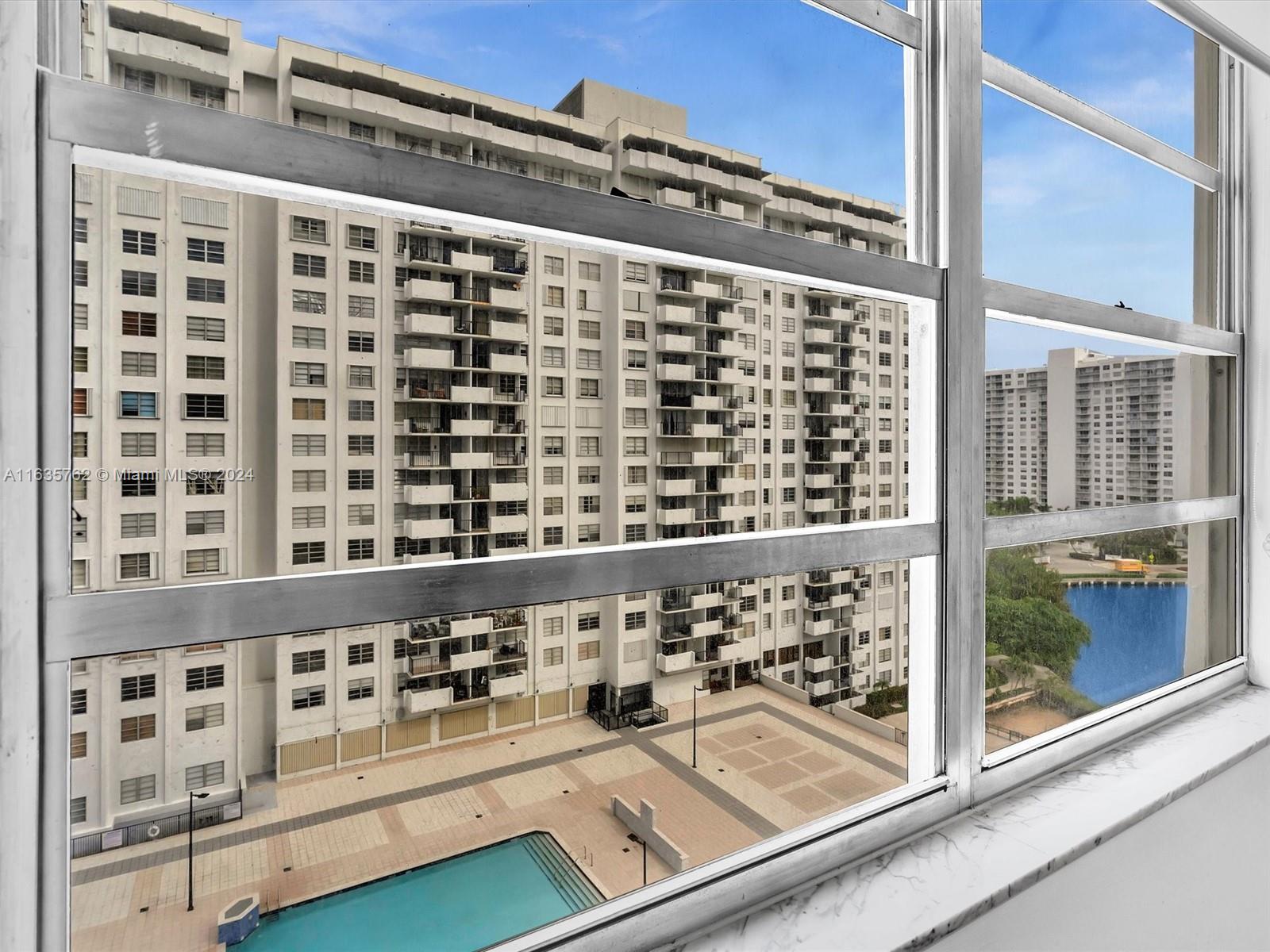 COMMODORE PLAZA CONDO - Residential