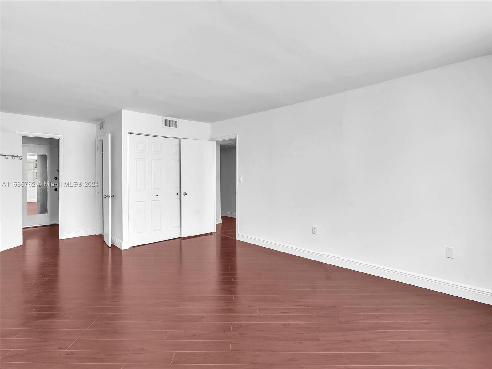COMMODORE PLAZA CONDO - Residential