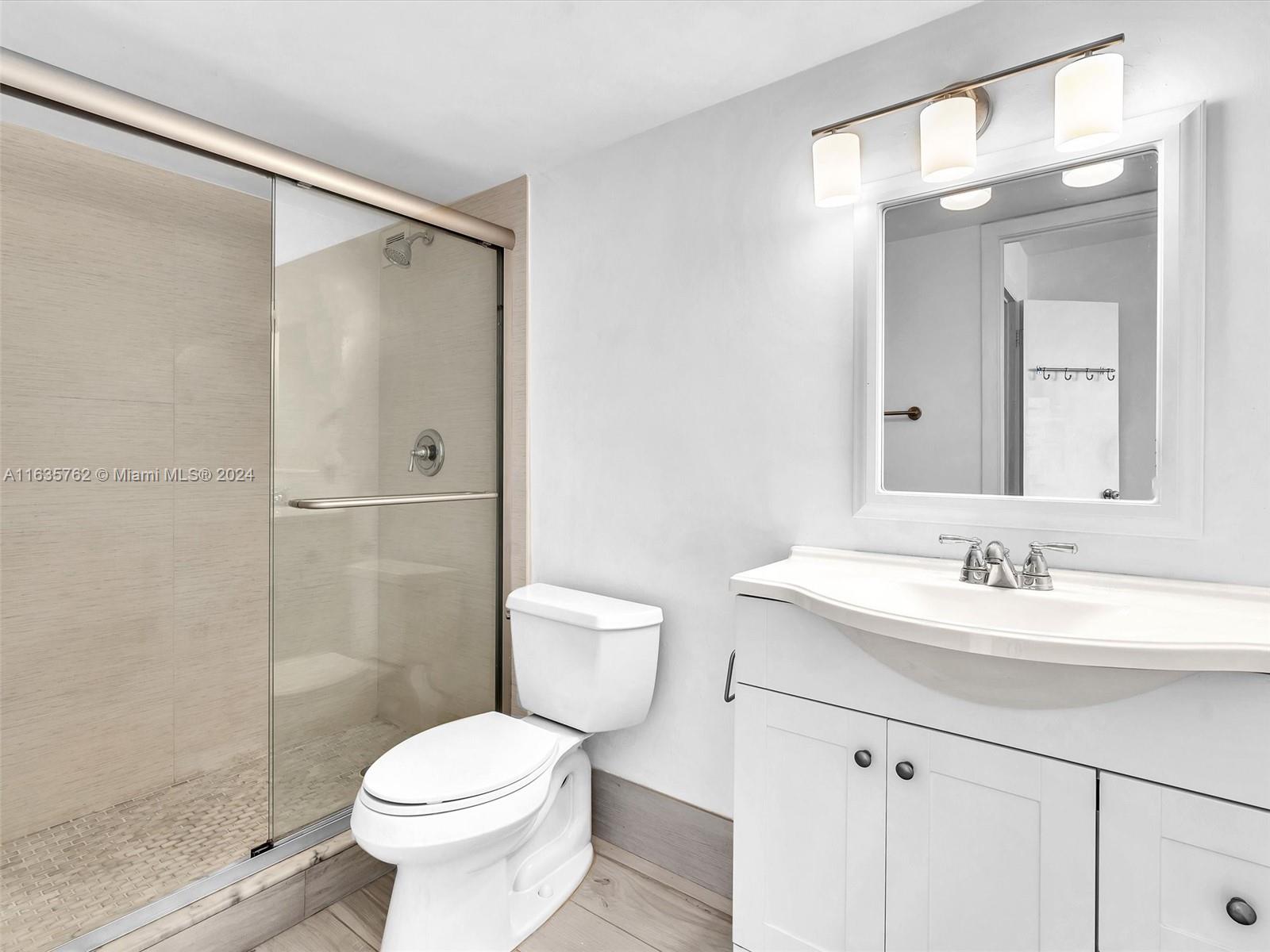 COMMODORE PLAZA CONDO - Residential