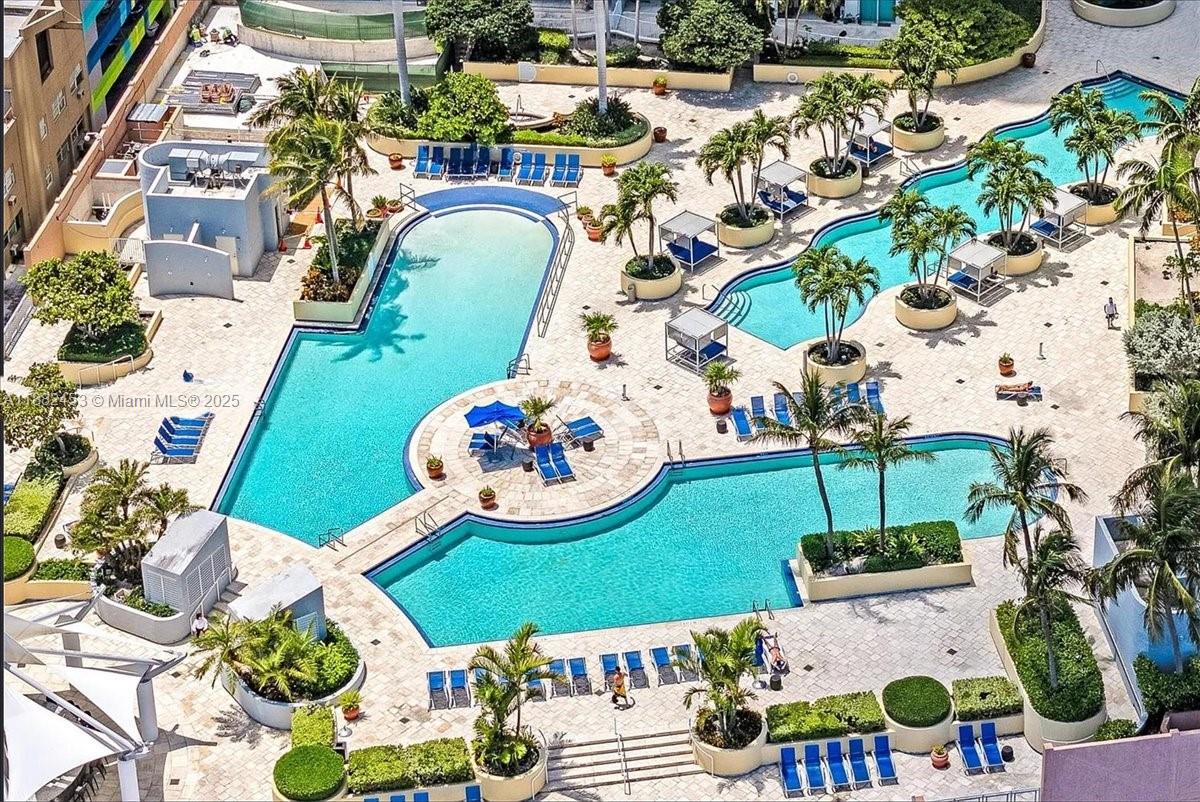 VIZCAYNE NORTH CONDO - Residential Lease