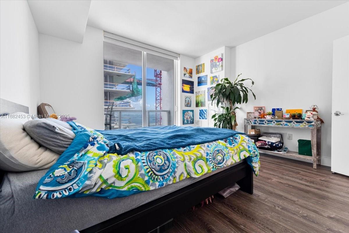 VIZCAYNE NORTH CONDO - Residential Lease