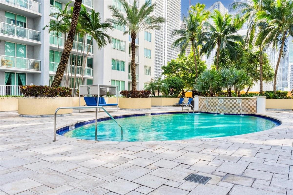 VIZCAYNE NORTH CONDO - Residential Lease