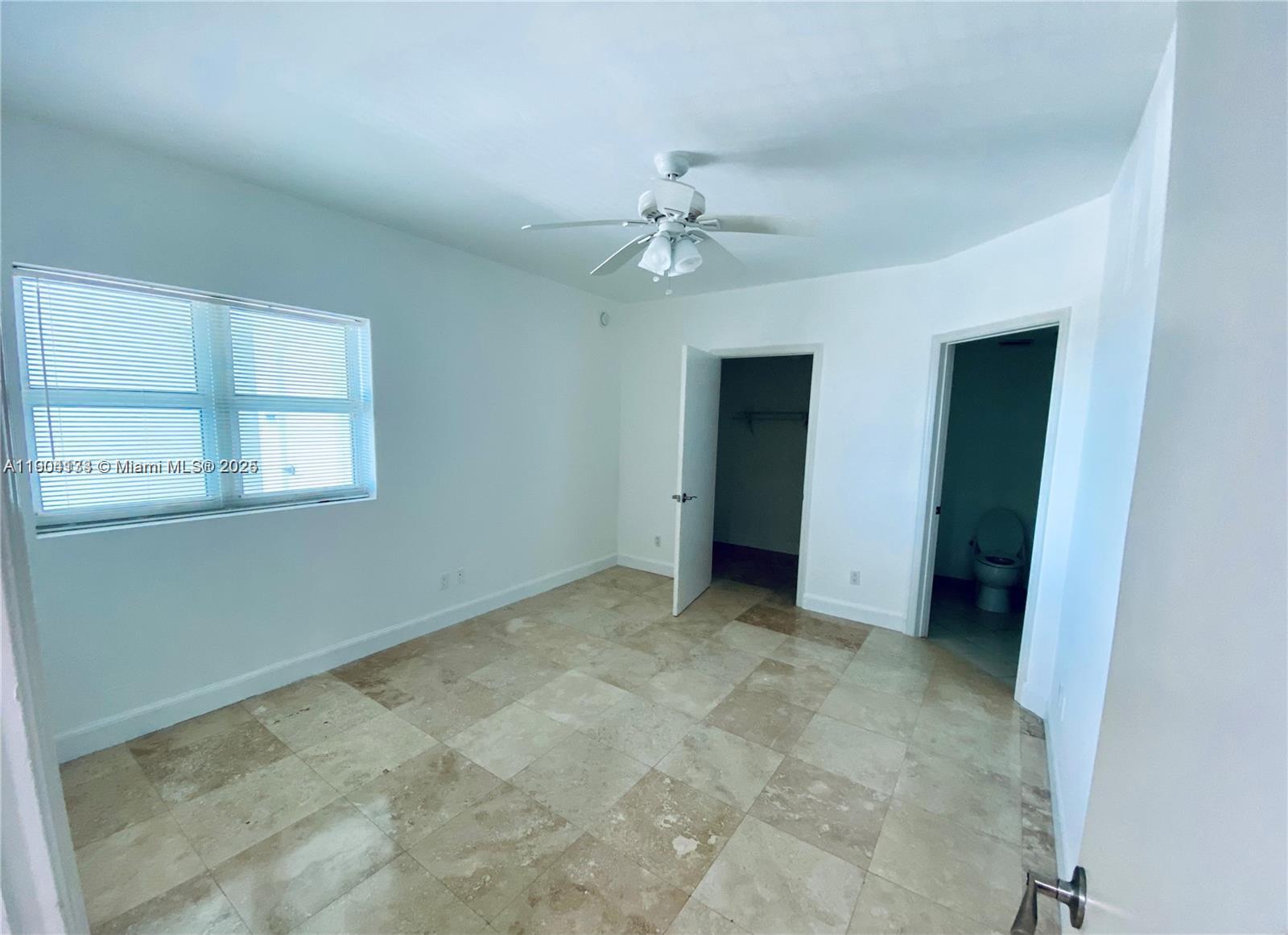 THE OAKS I CONDO - Residential Lease