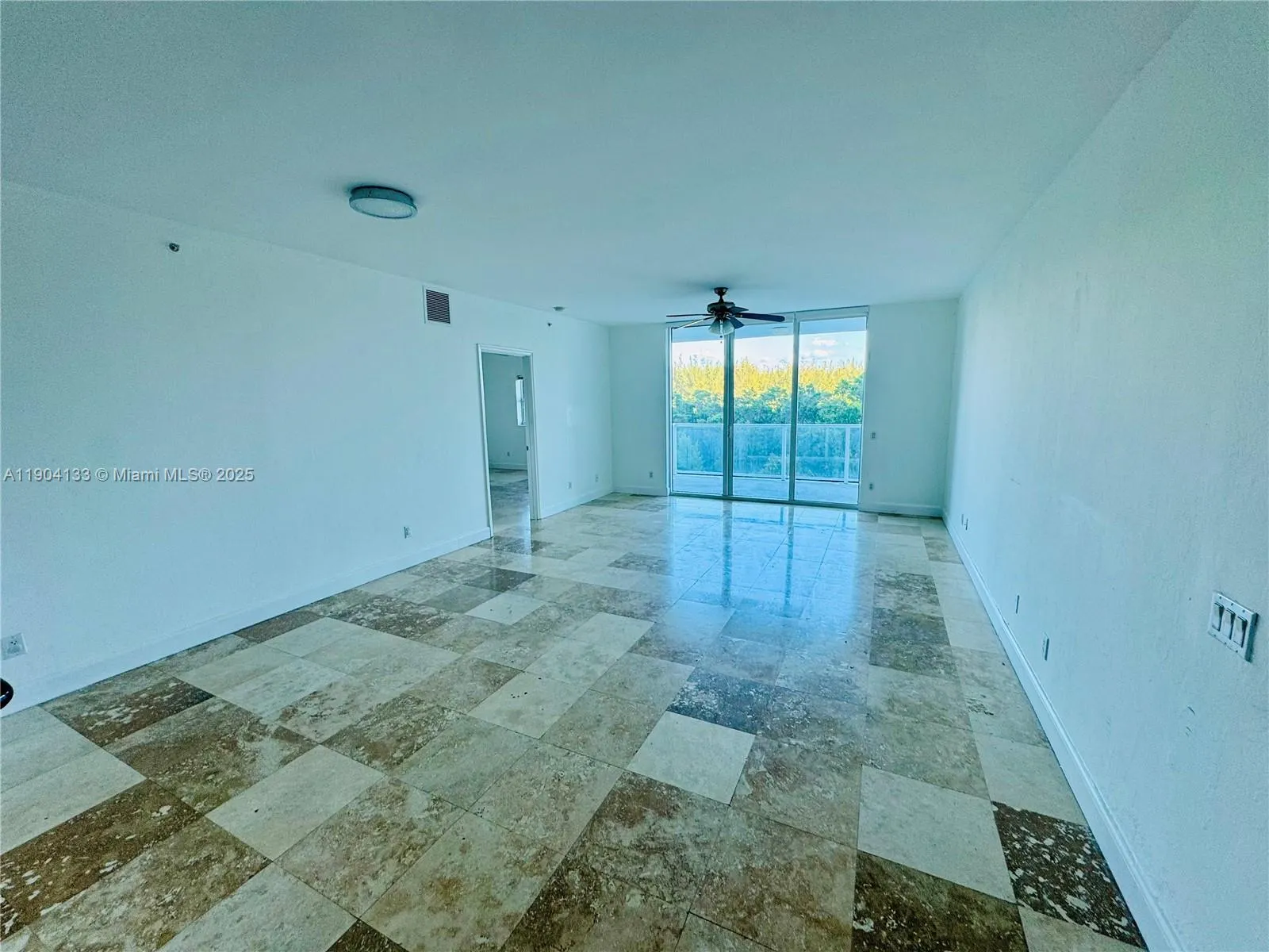 North Miami, Florida 33181, United States, 2 Bedrooms Bedrooms, ,3 BathroomsBathrooms,Residential,Active,234896