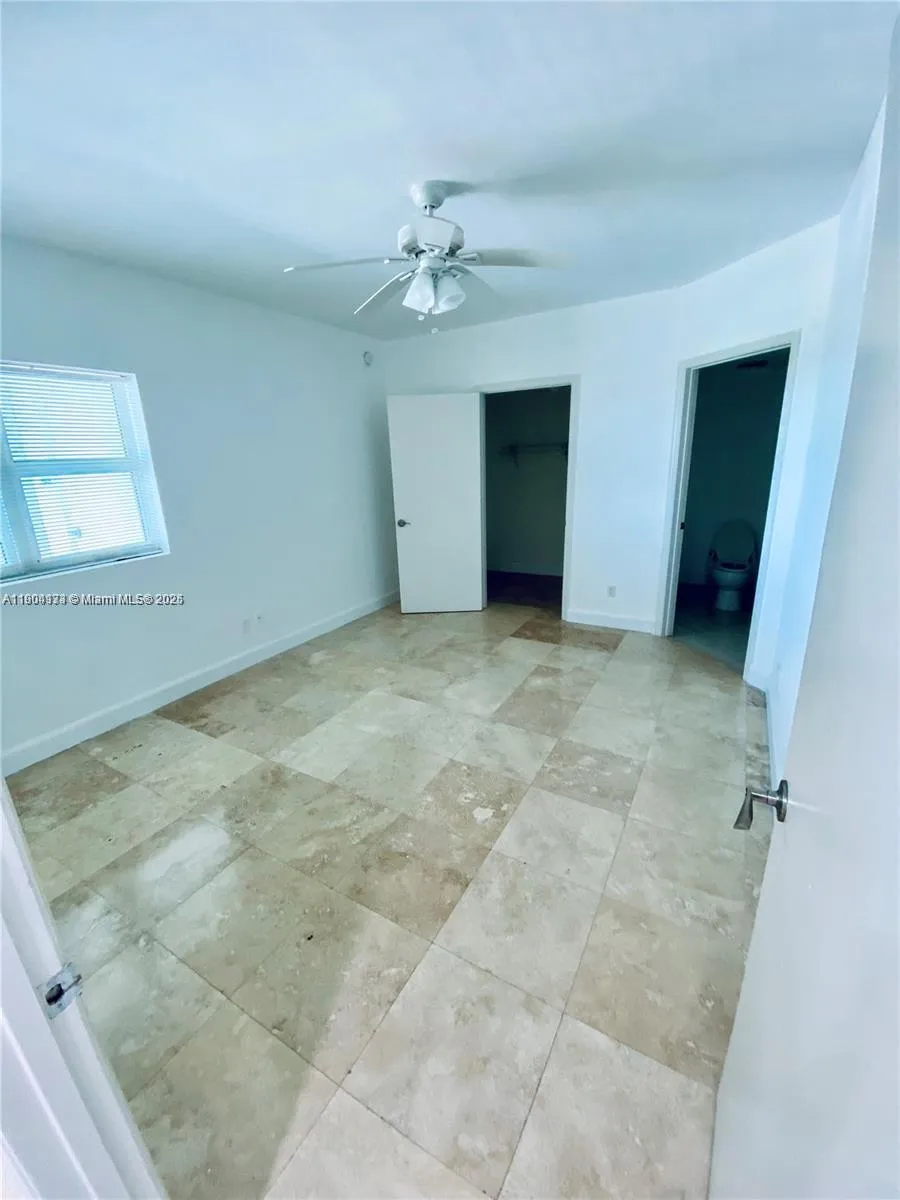 North Miami, Florida 33181, United States, 2 Bedrooms Bedrooms, ,3 BathroomsBathrooms,Residential,Active,234896