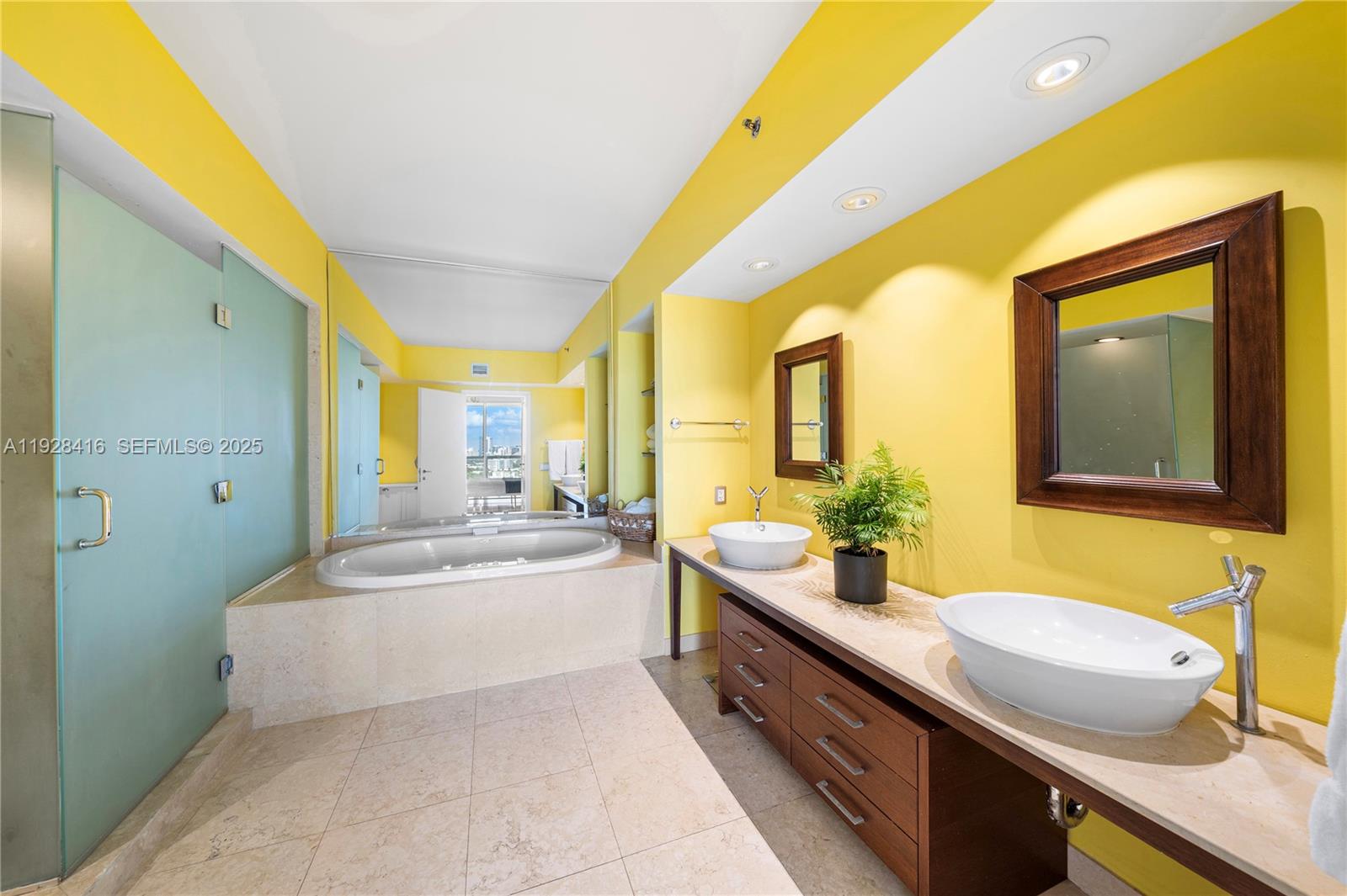 ICON CONDO - Residential Lease