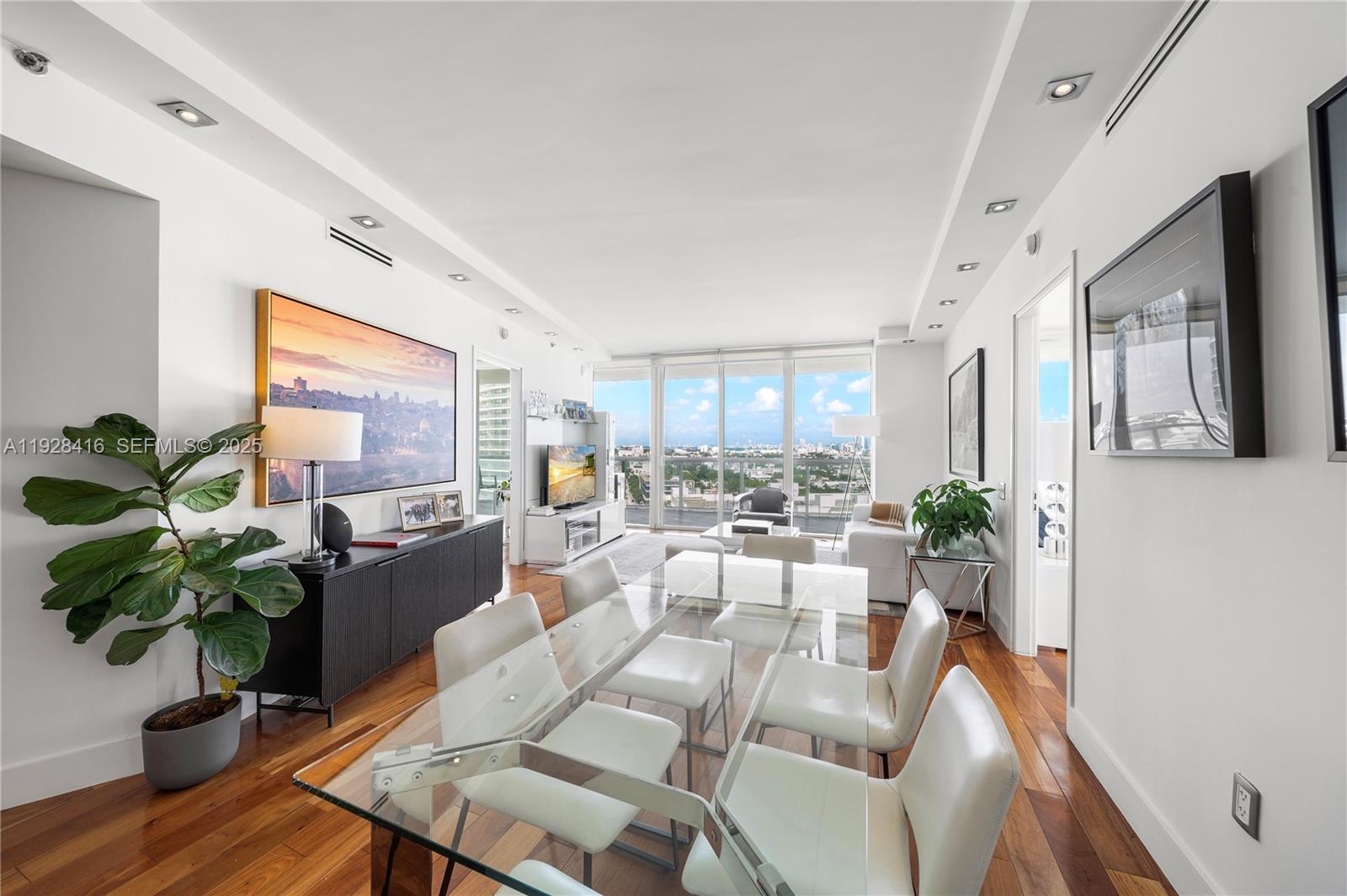 ICON CONDO - Residential Lease