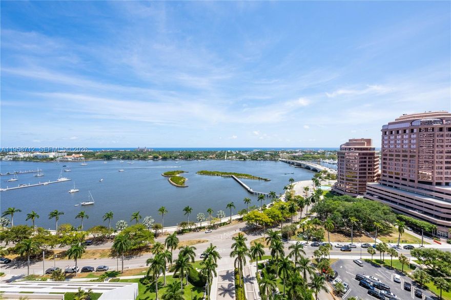 WONDERFUL LOCATION WITH FANTASTIC VIEWS OF THE INTRACOASTAL, PALM BEACH ISLAND, AND THE ATLANTIC OCEAN.