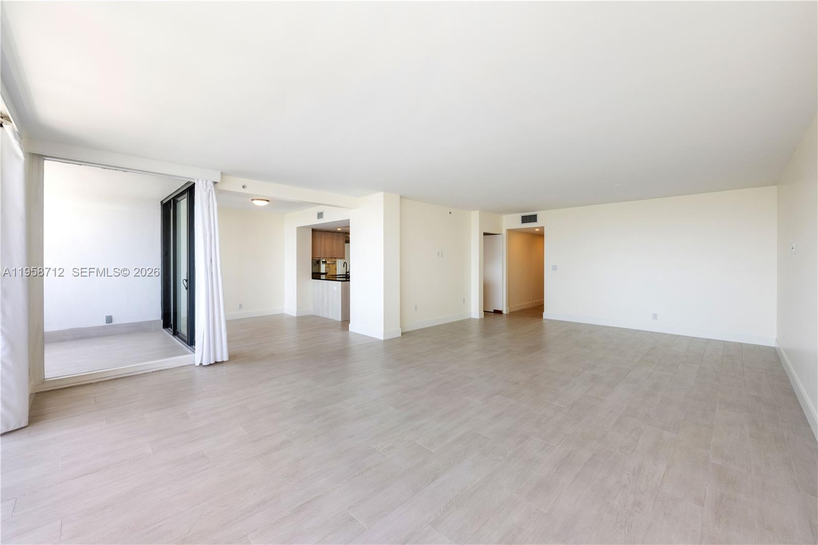 PLAZA OF THE PALM BEACHES - Residential