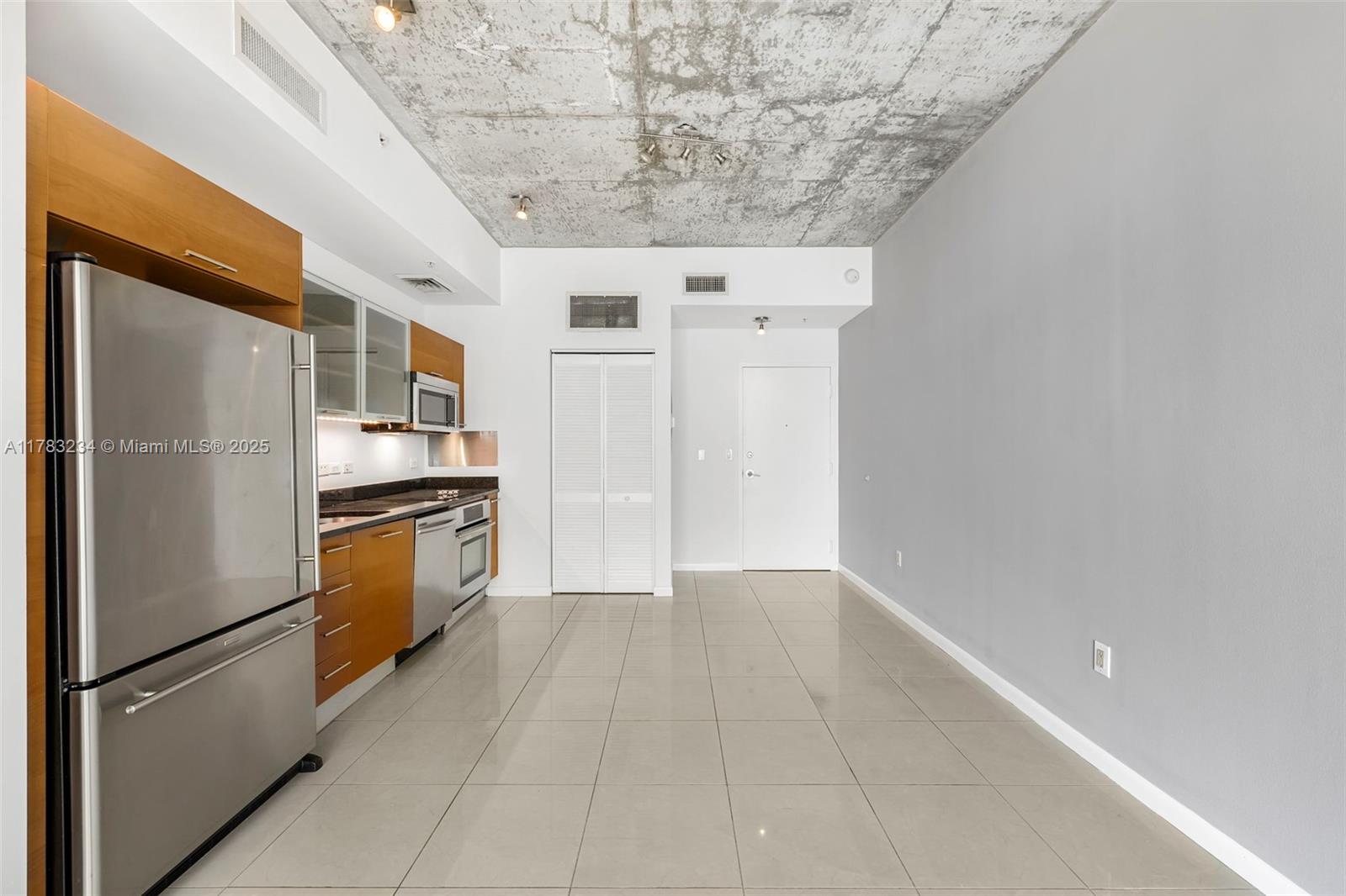 3470 E Coast Ave H2706