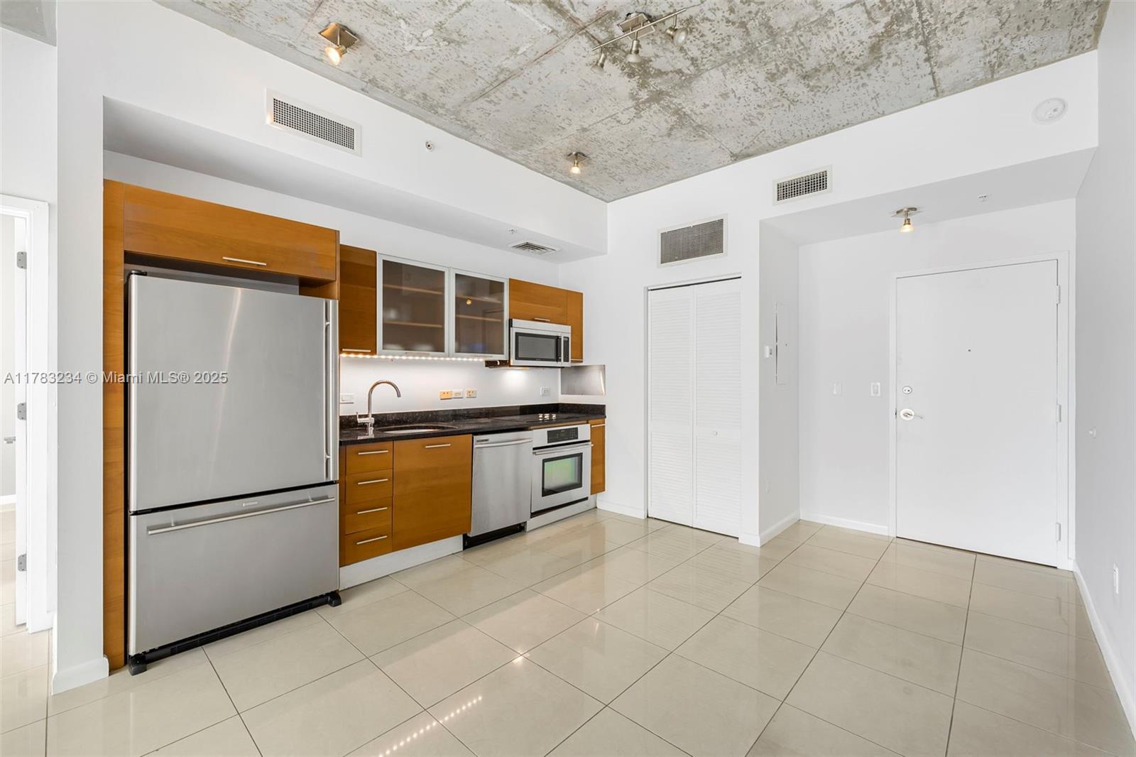 3470 E Coast Ave H2706