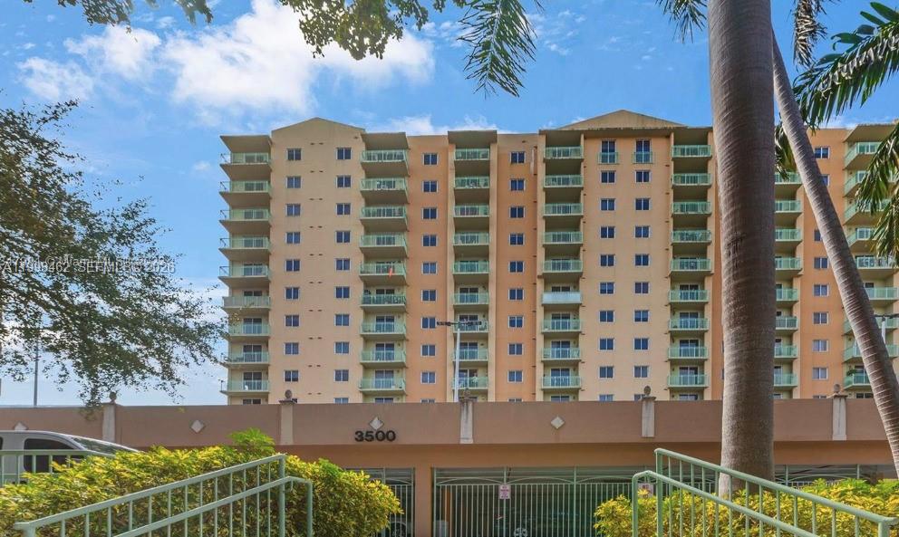 CORAL PLAZA OF MIAMI COND - Residential