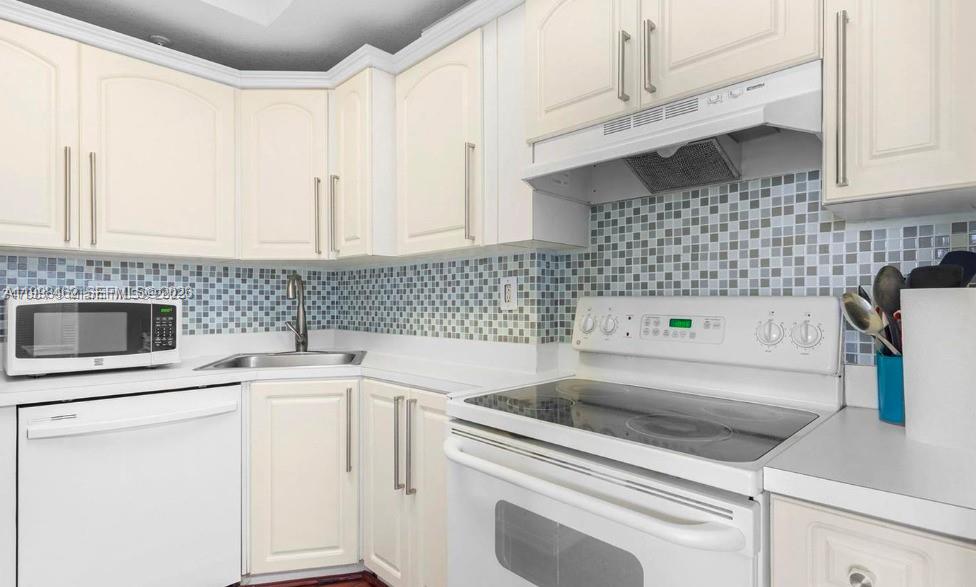 CORAL PLAZA OF MIAMI COND - Residential