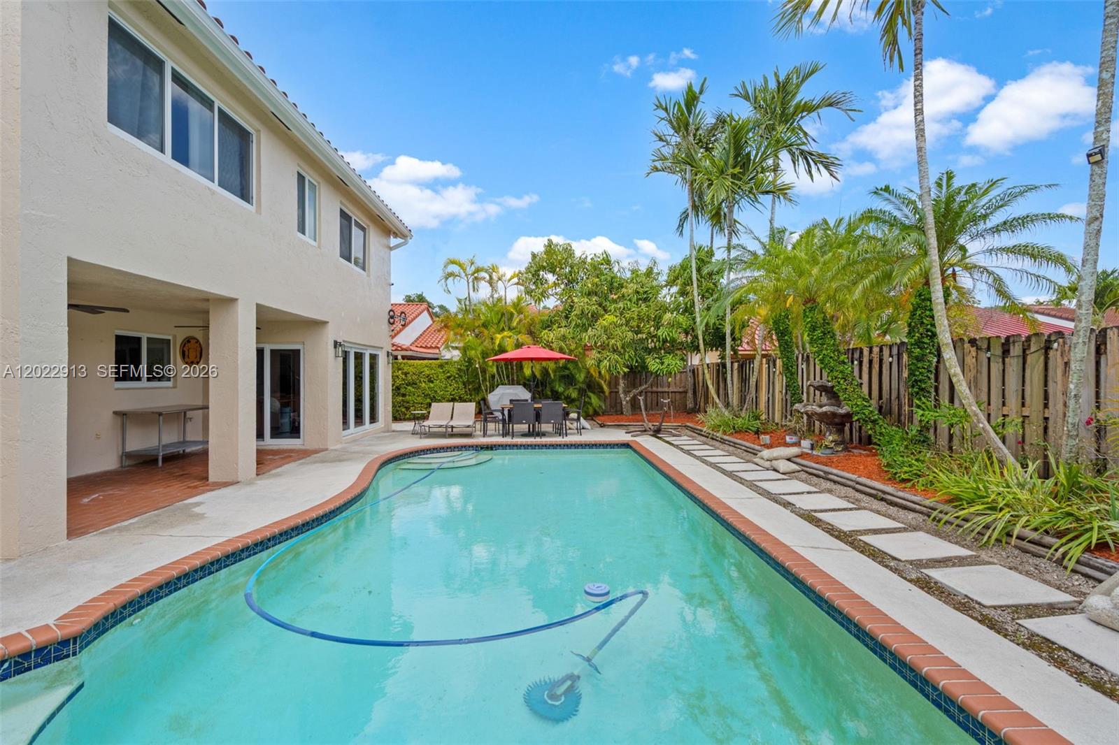 ATRIUM HOMES AT THE HAMMO - Residential