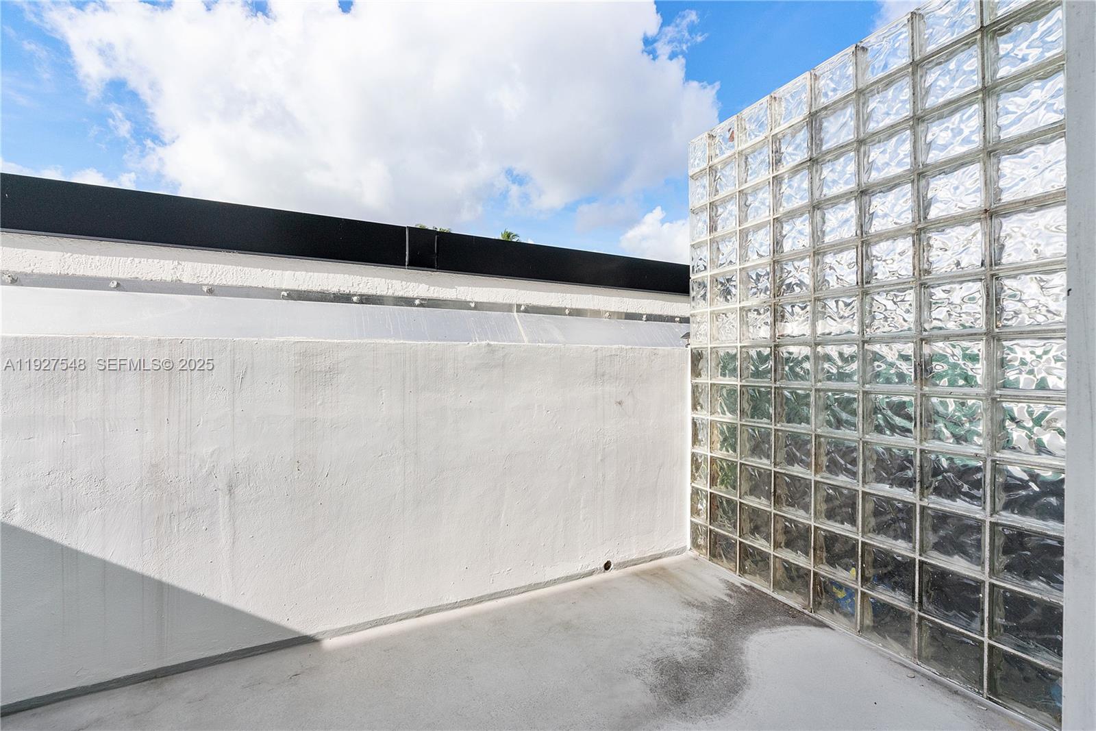 THE MONARCH GROVE CONDO - Residential