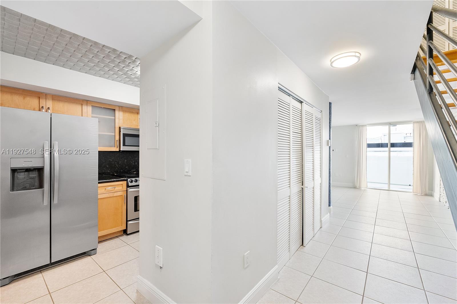 THE MONARCH GROVE CONDO - Residential