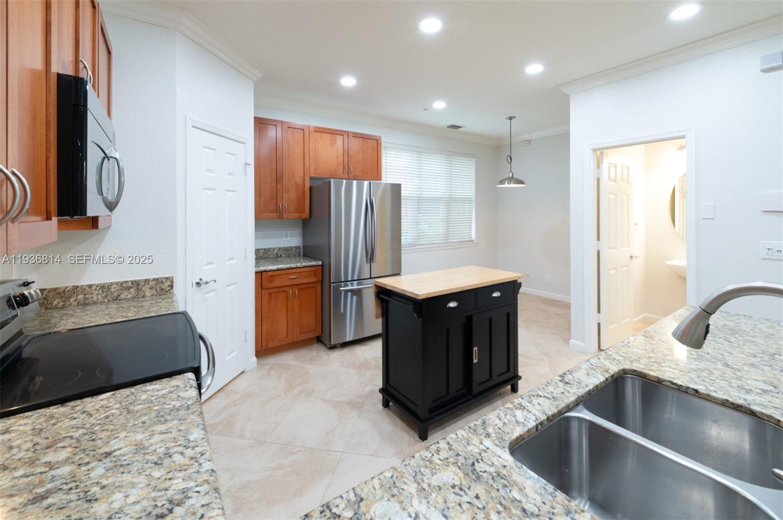 GREENWICH - Residential