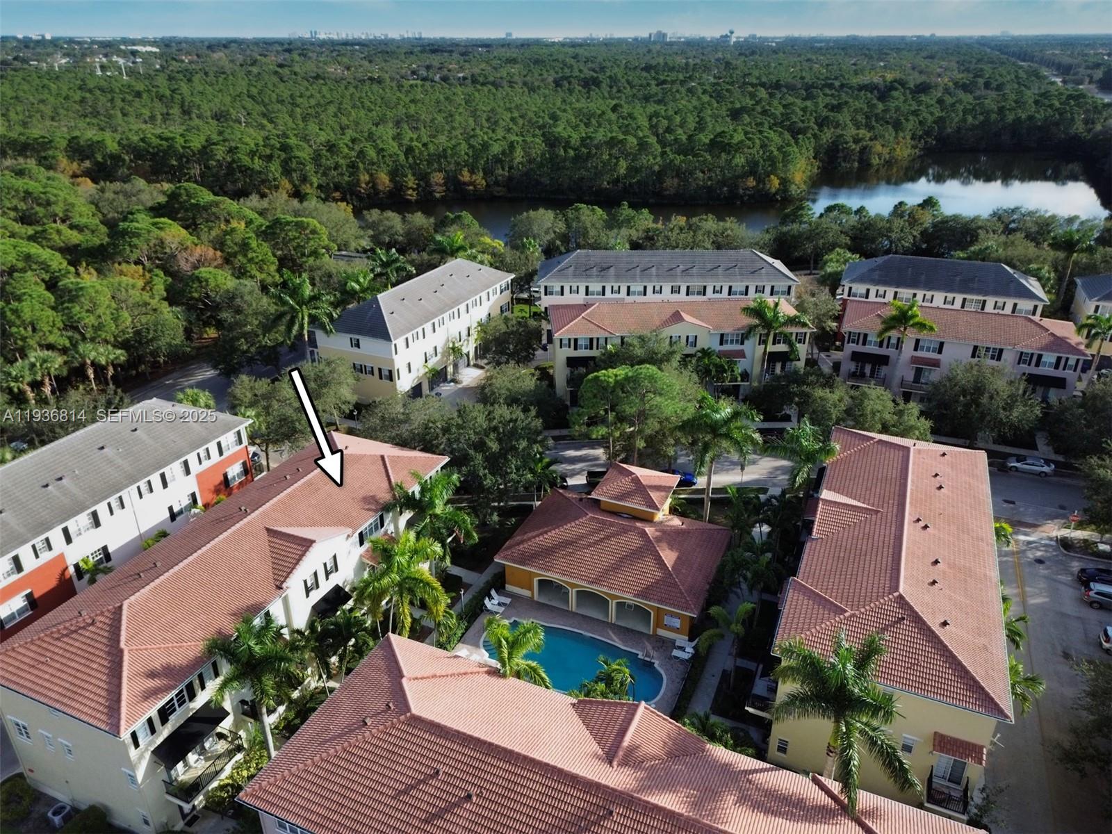 GREENWICH - Residential