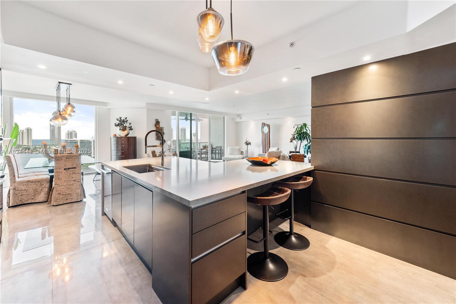 THE PENINSULA II CONDO - Residential