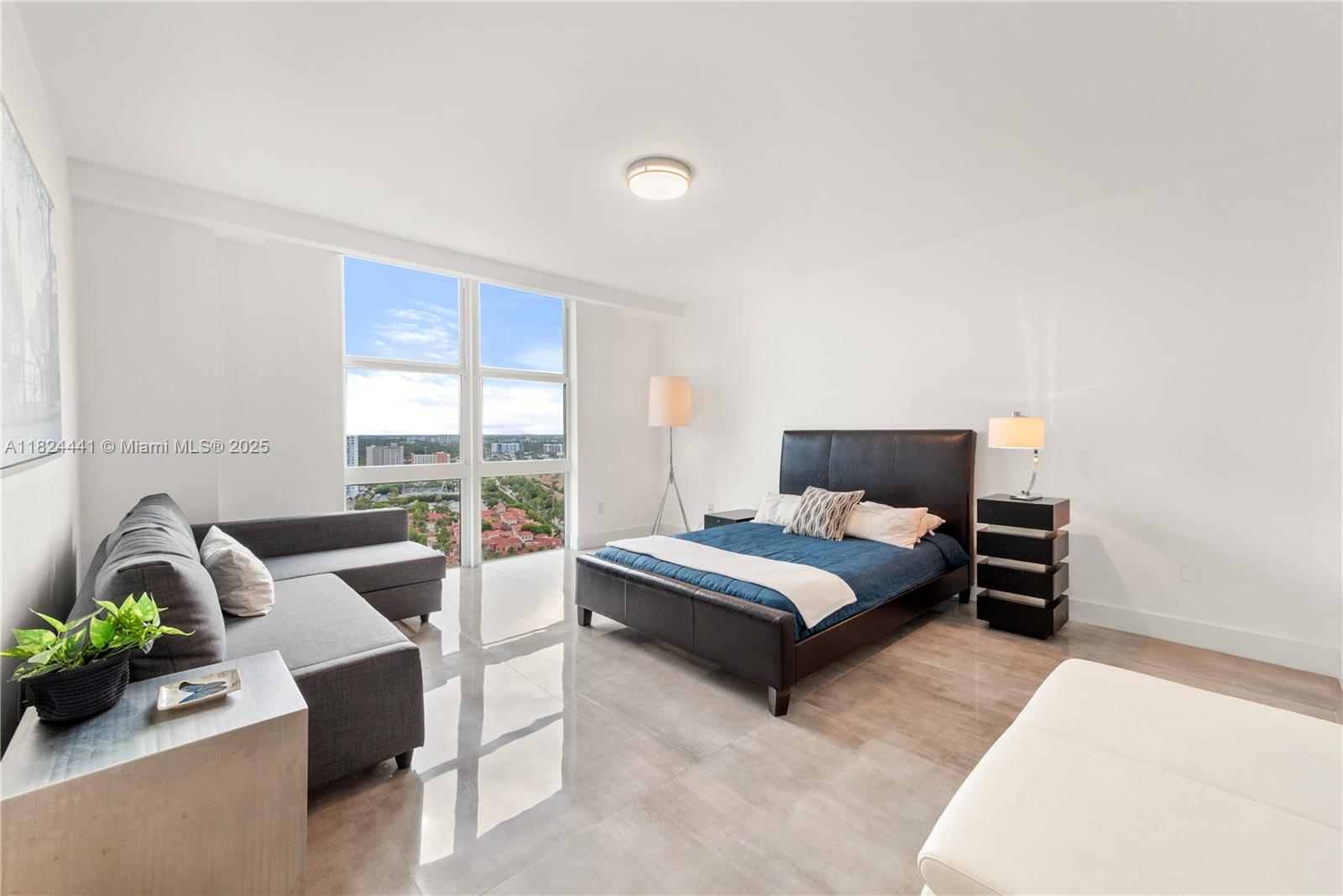 THE PENINSULA II CONDO - Residential