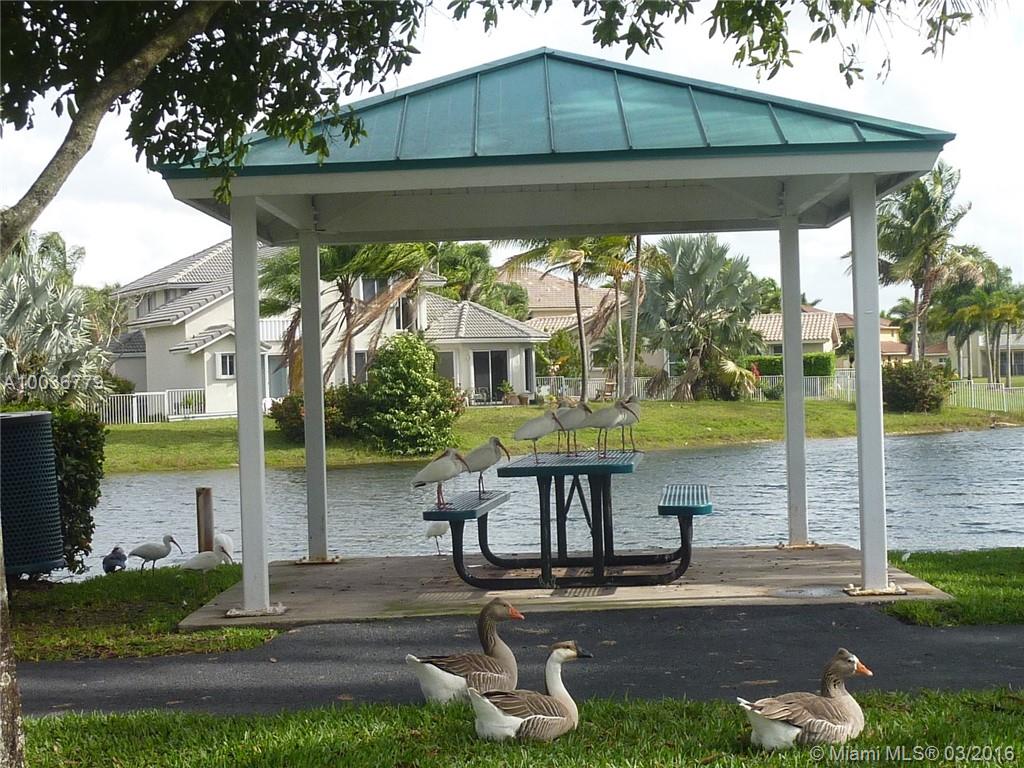 Emerald Sound - Residential Lease