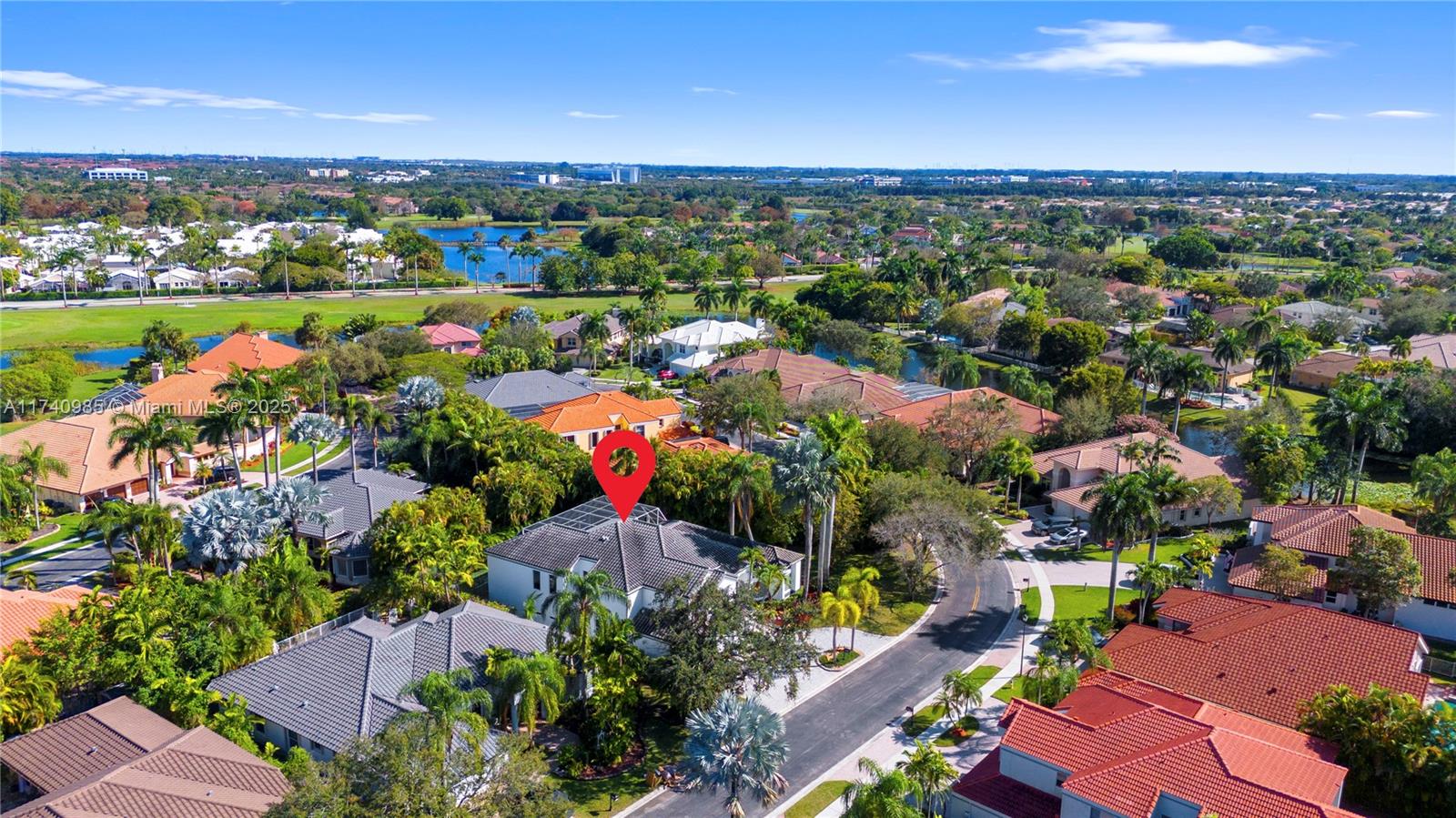 HOLLYWOOD LAKES COUNTRY C - Residential