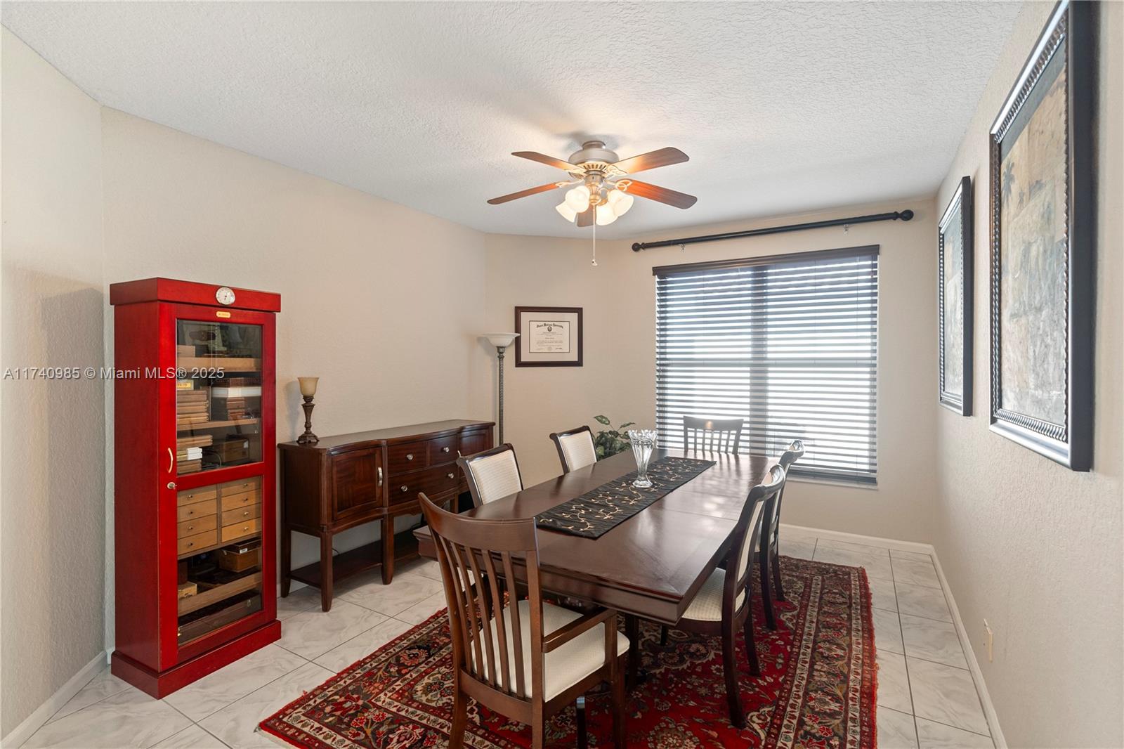 HOLLYWOOD LAKES COUNTRY C - Residential