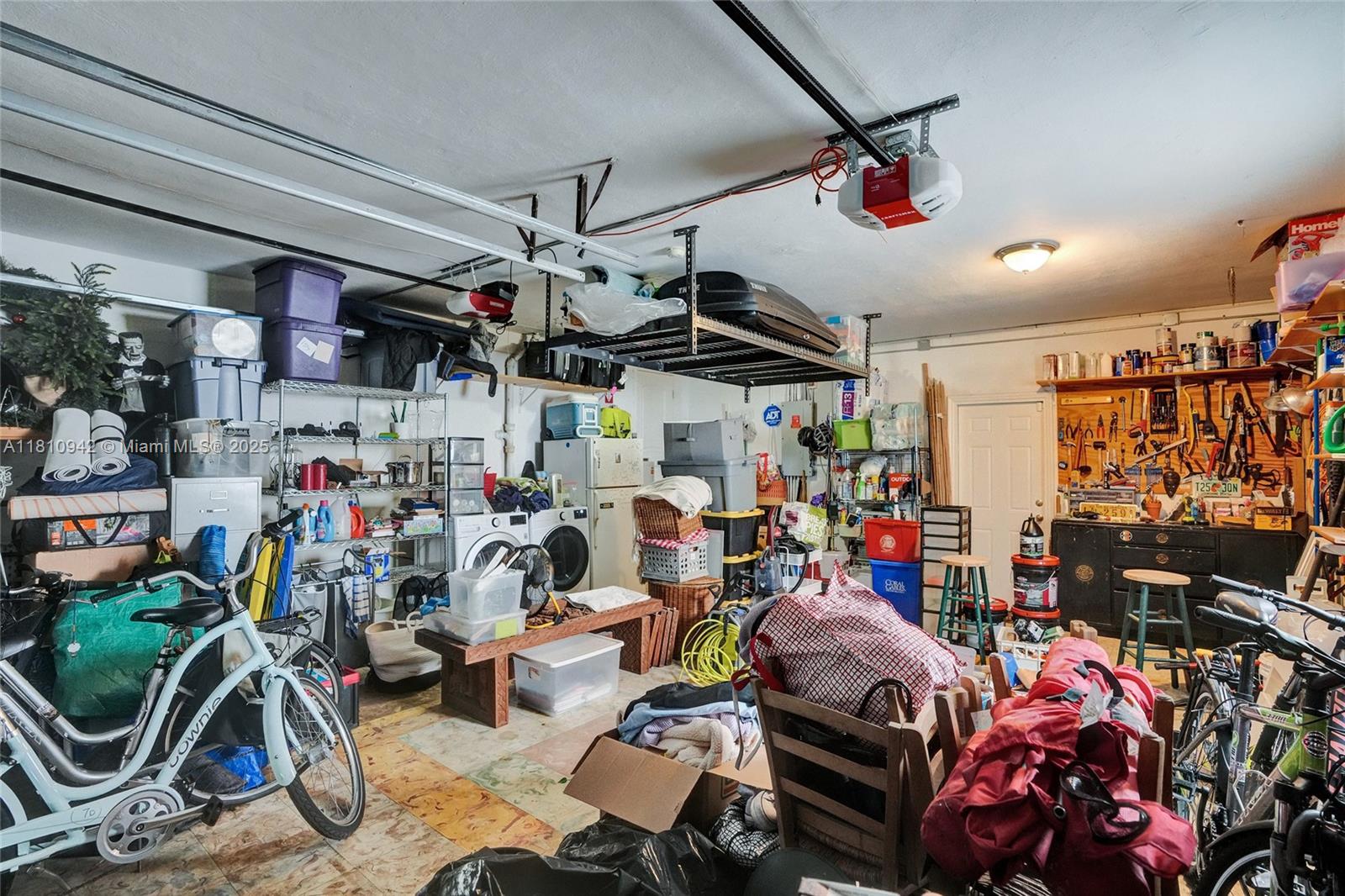 CORAL GABLES RIV SEC 6 - Residential