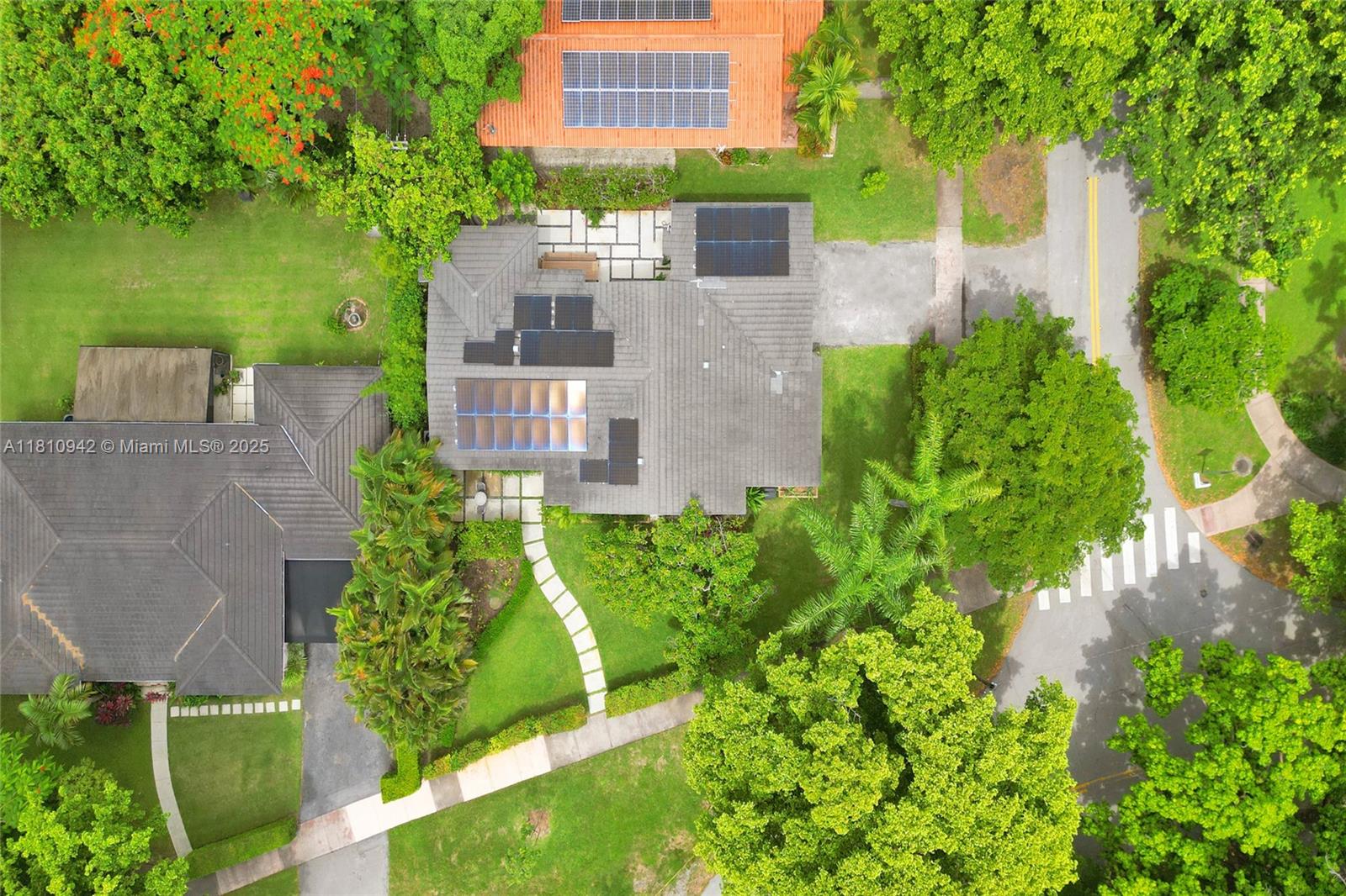 CORAL GABLES RIV SEC 6 - Residential