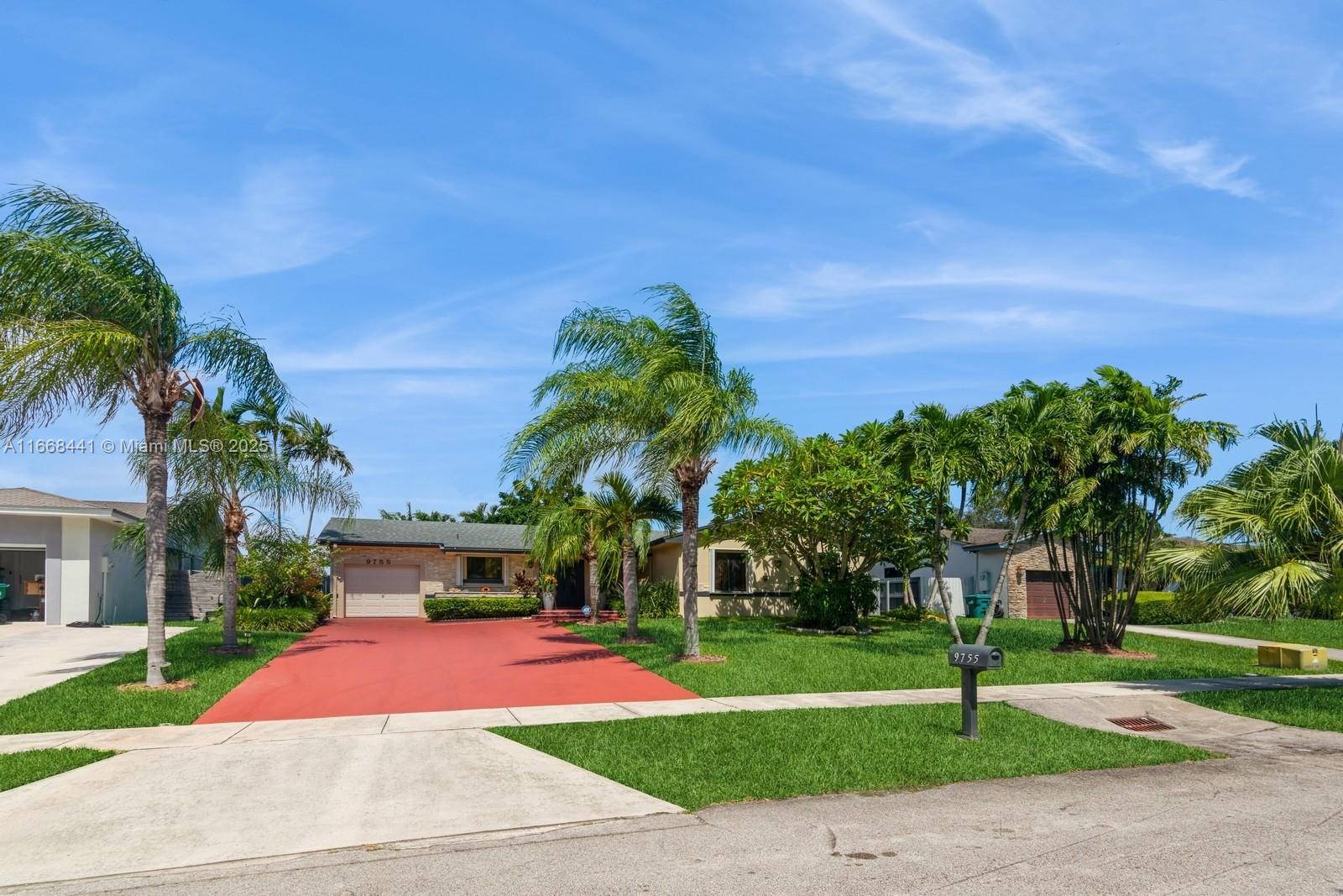9755 Sw 215th Ln, Cutler Bay, Miami-Dade County, Florida - 4 Bedrooms  
2 Bathrooms - 