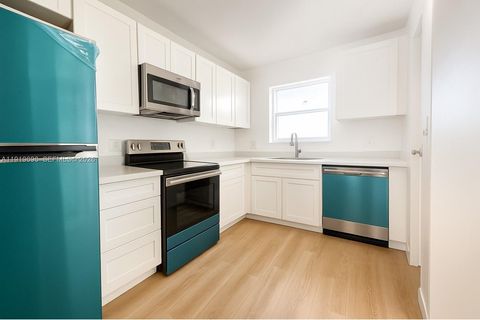 333 NW 17th Ct 203B Fort Lauderdale FL 33311