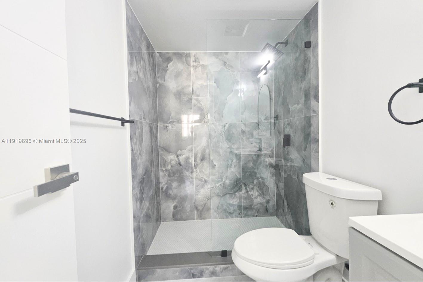 HIDDEN HARBOR CONDOMINIUM - Residential