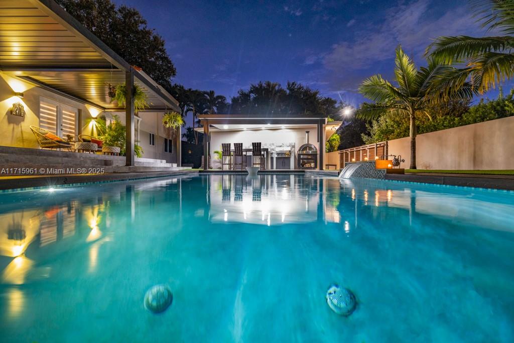 MIAMI SHORES SEC 3 - Residential