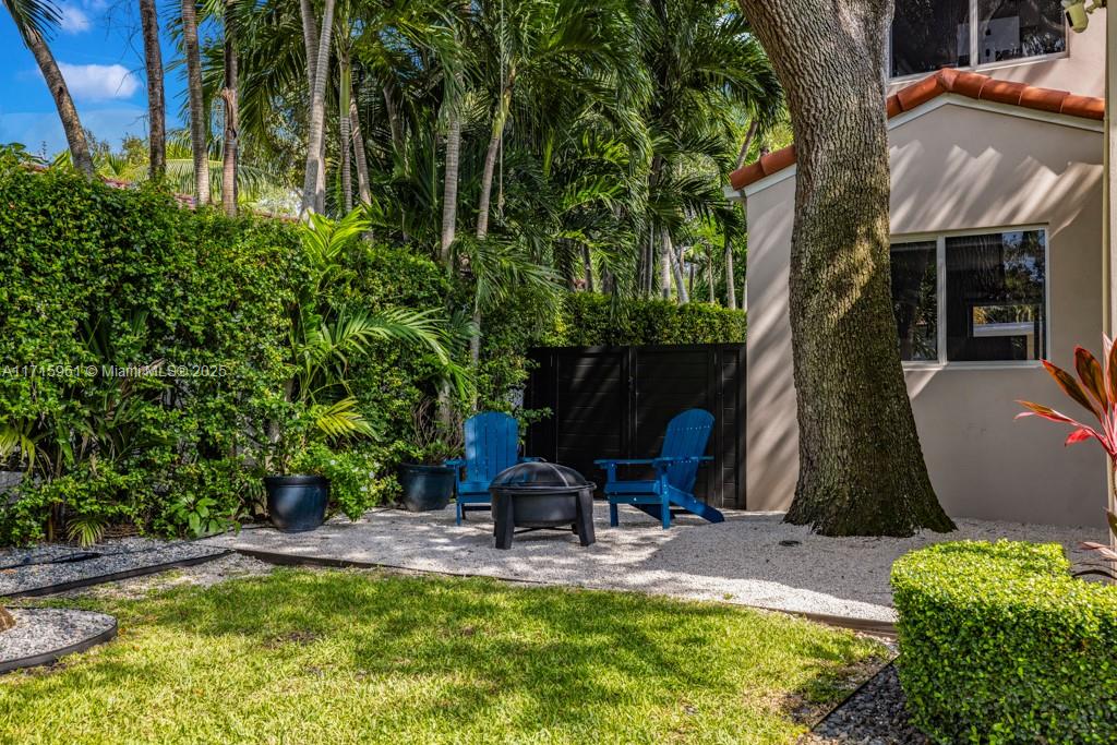 MIAMI SHORES SEC 3 - Residential