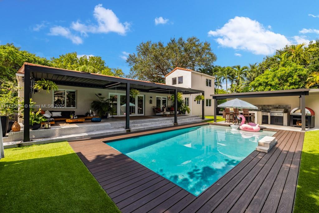 MIAMI SHORES SEC 3 - Residential