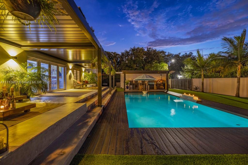 MIAMI SHORES SEC 3 - Residential