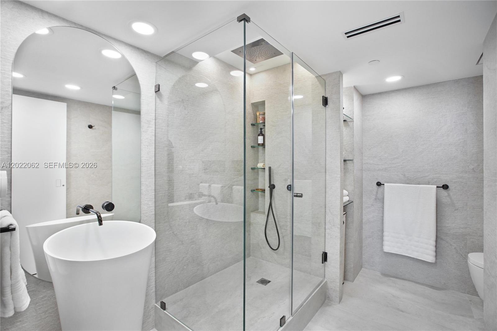 NINE ISLAND AVENUE CONDO - Residential