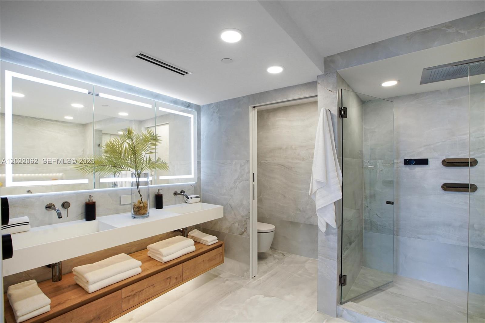 NINE ISLAND AVENUE CONDO - Residential