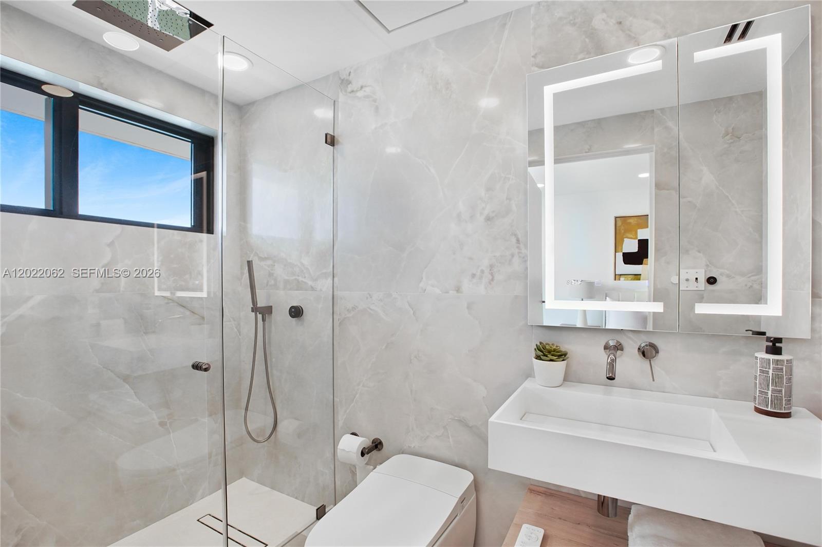 NINE ISLAND AVENUE CONDO - Residential