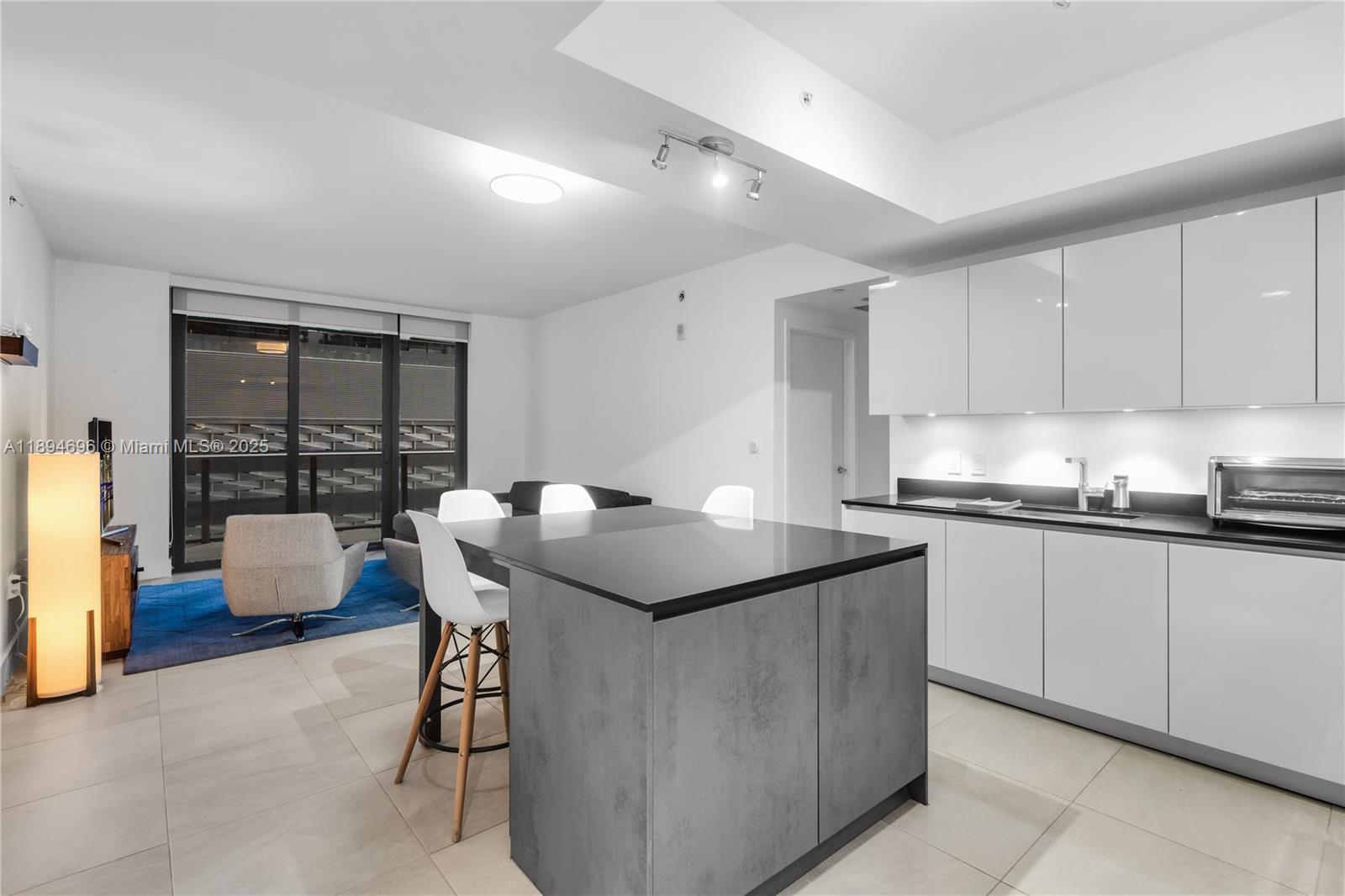 1010 BRICKELL CONDO - Residential