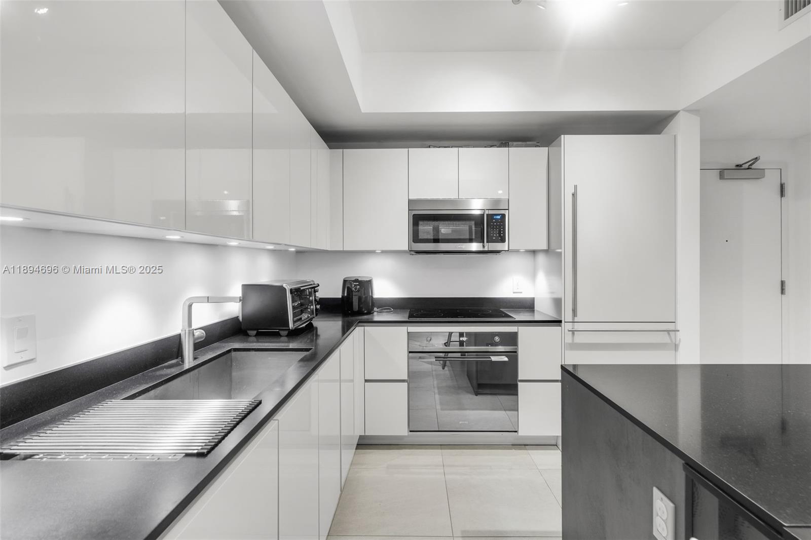 1010 BRICKELL CONDO - Residential