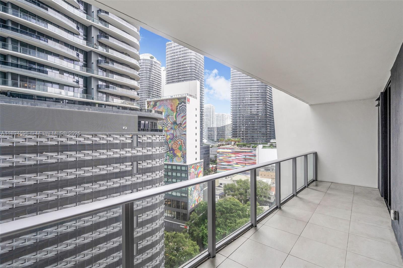 1010 Brickell Ave 1607