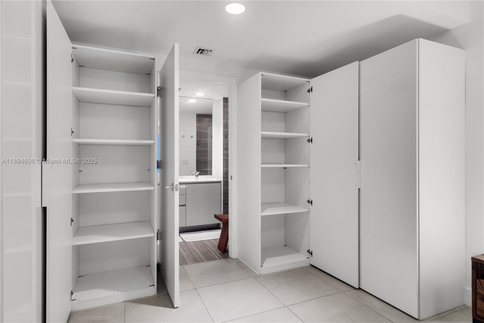 1010 BRICKELL CONDO - Residential
