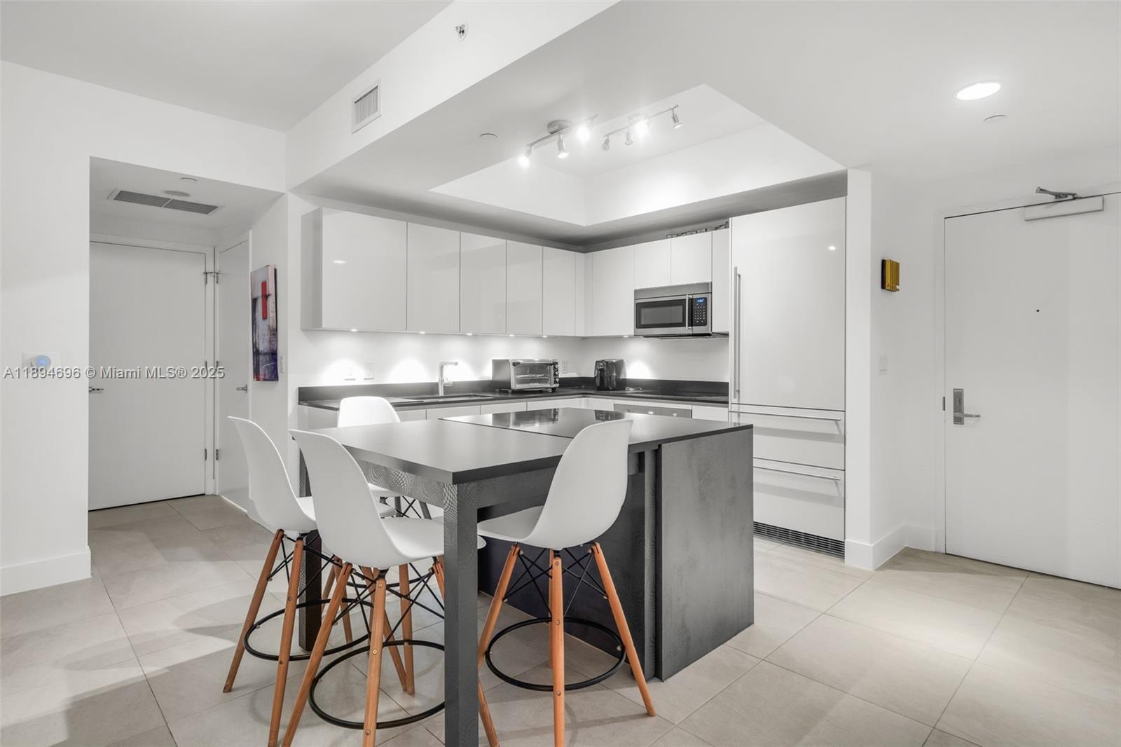 1010 BRICKELL CONDO - Residential