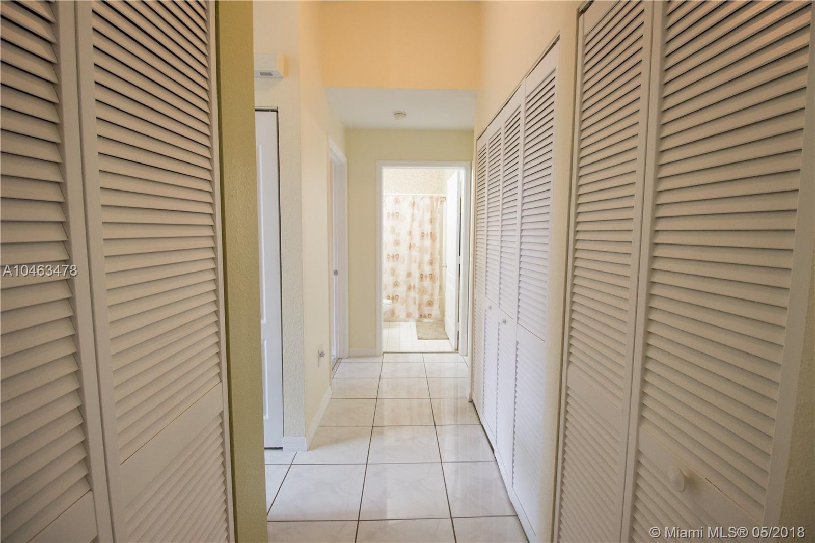 GABRIELLA CONDO NORTH - Residential