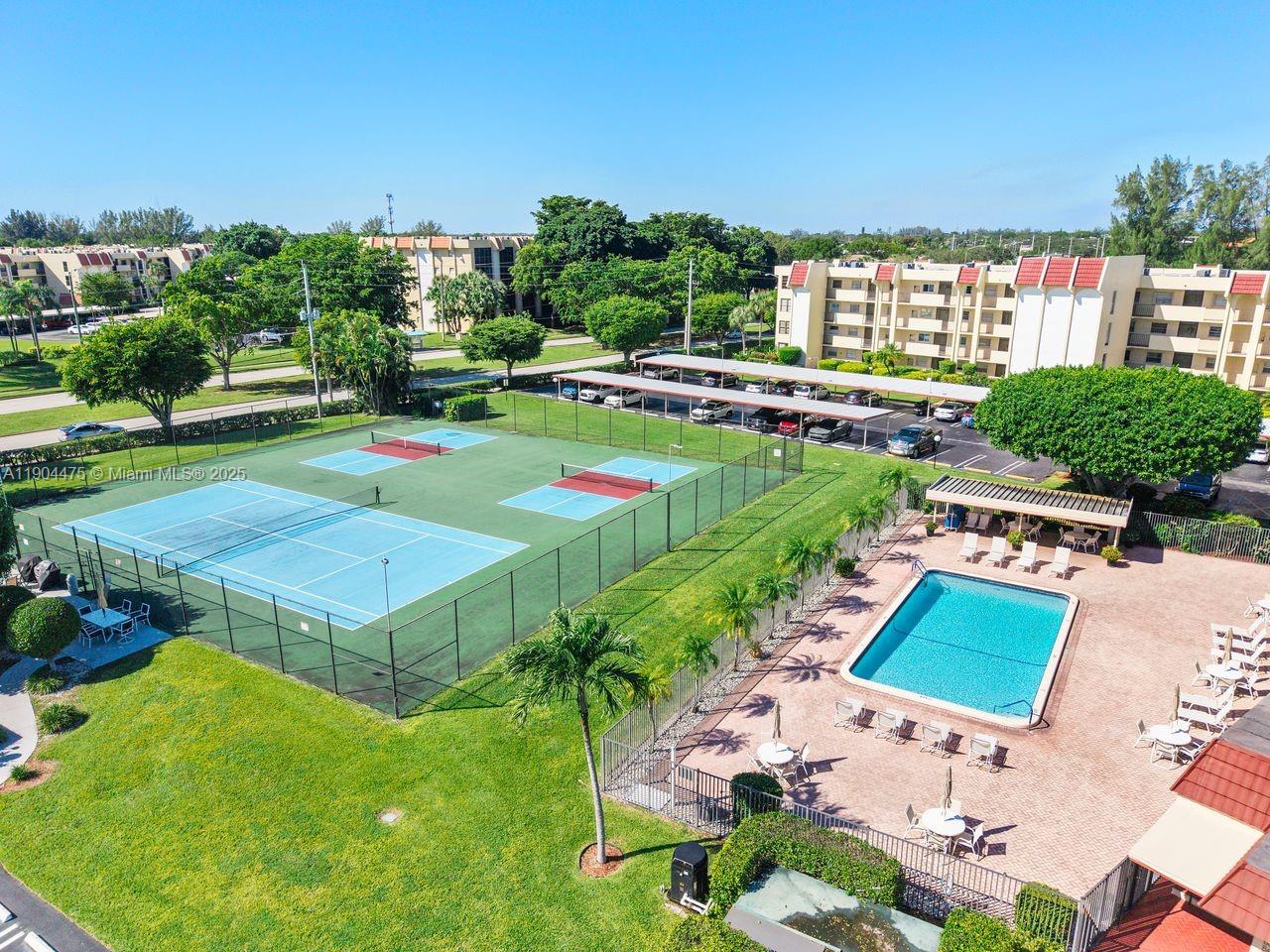 BARWOOD CONDO - Residential