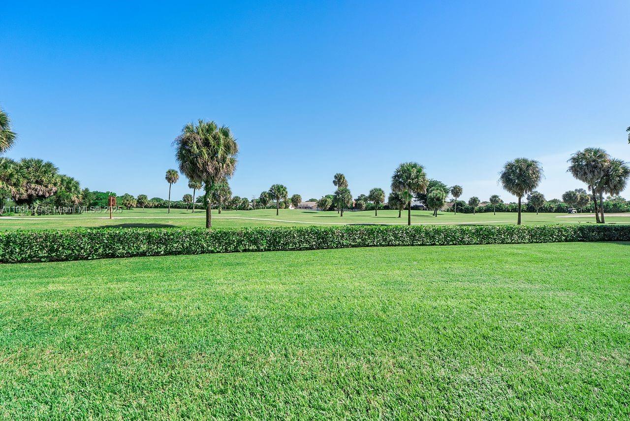 BARWOOD CONDO - Residential