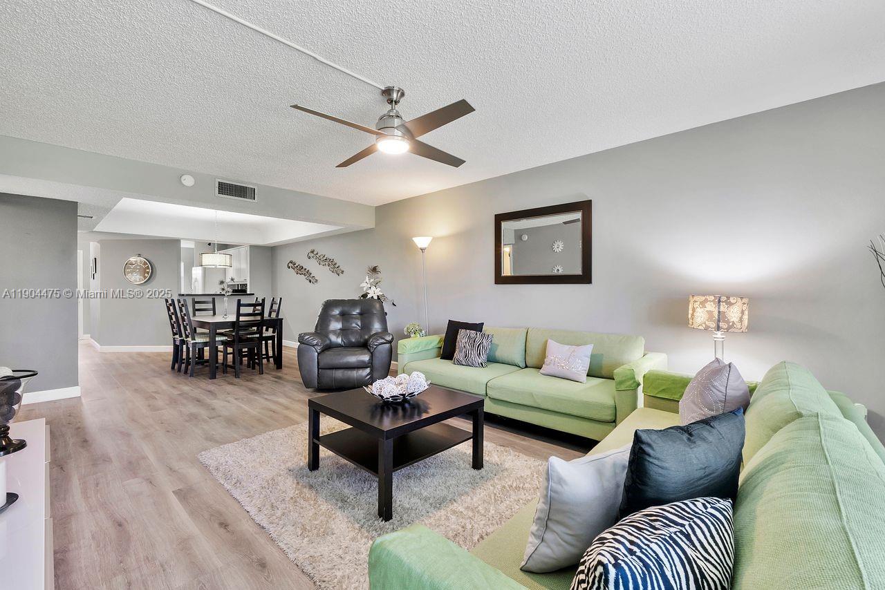 BARWOOD CONDO - Residential